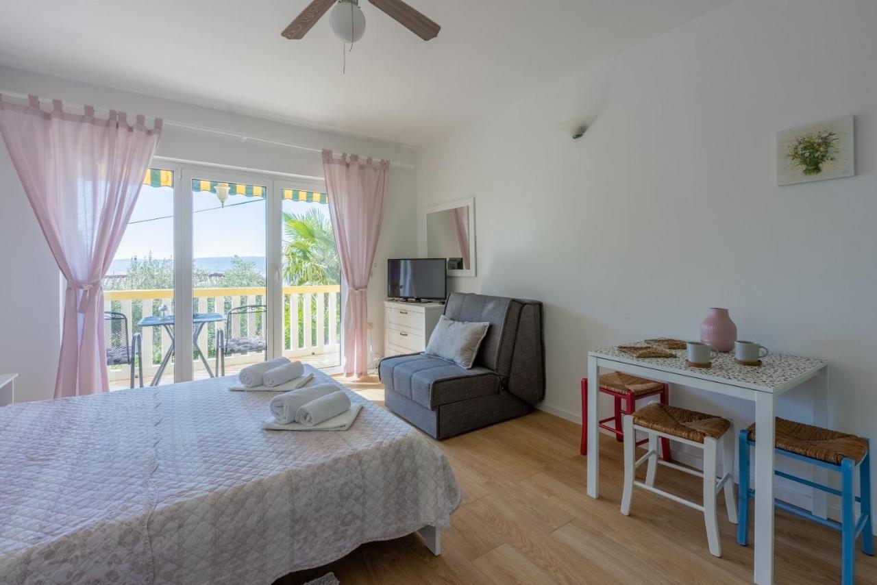 Apartments Neno Crikvenica Ngoại thất bức ảnh